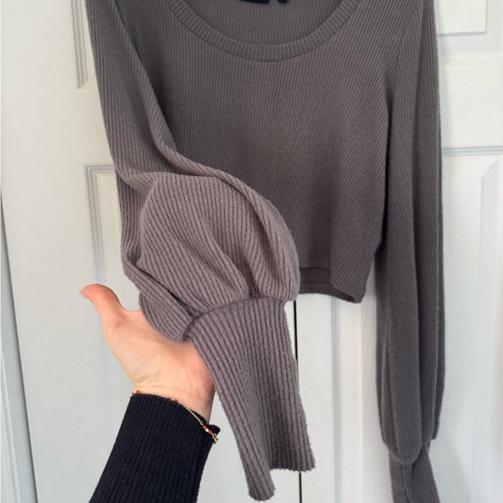 Gray Ribbed Knit Crop Top